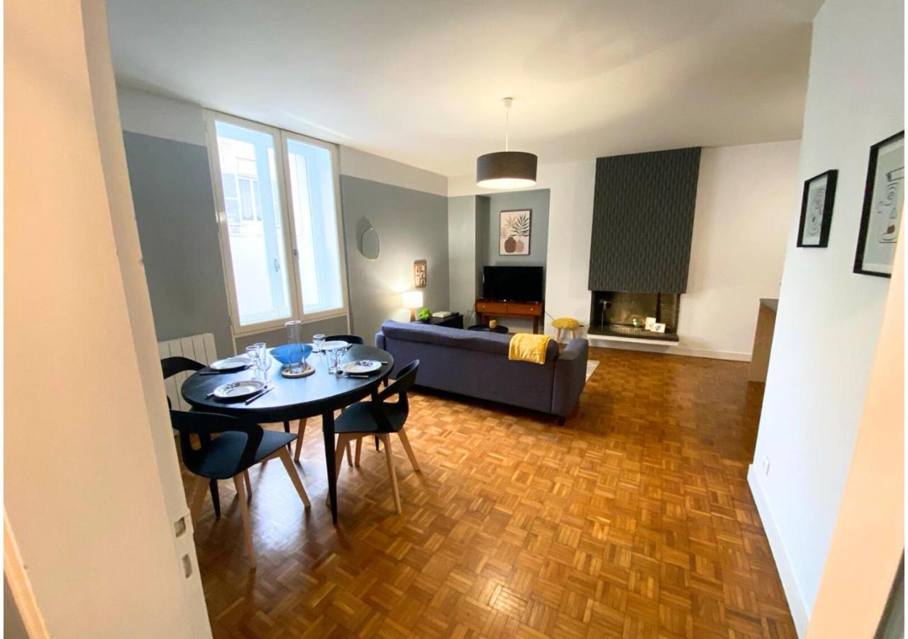 Le 107 - Poitiers - Chu - La Conciergerie. Apartment ภายนอก รูปภาพ