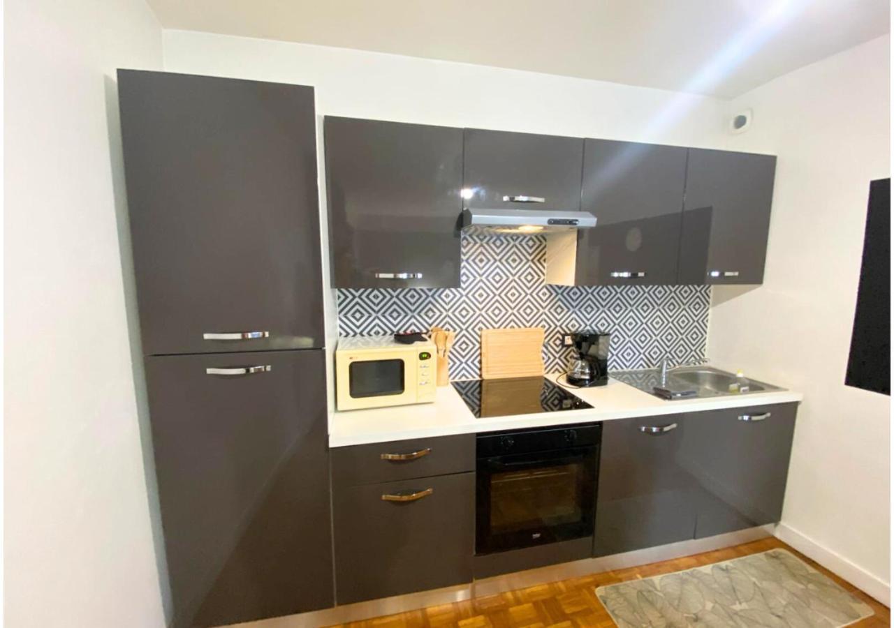 Le 107 - Poitiers - Chu - La Conciergerie. Apartment ภายนอก รูปภาพ